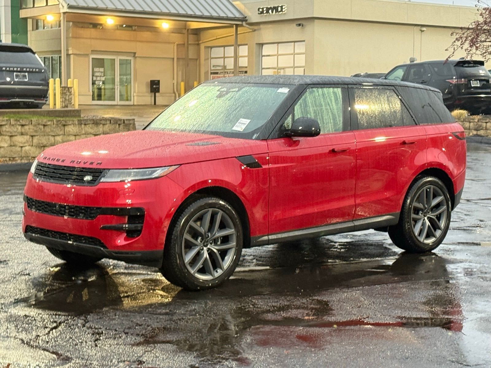 2026 Land Rover Range Rover Sport SE's photo