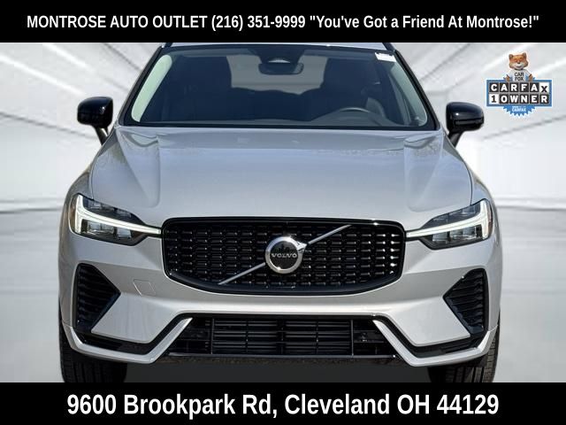 2025 Volvo XC60 Core - Photo 9