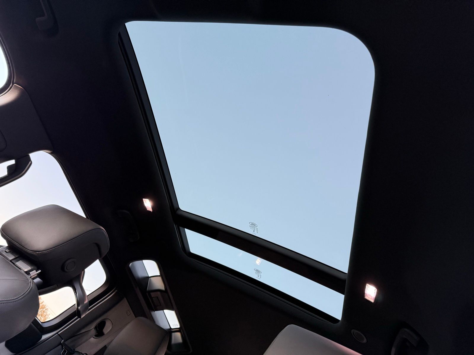 2026 Land Rover Defender S - Photo 40
