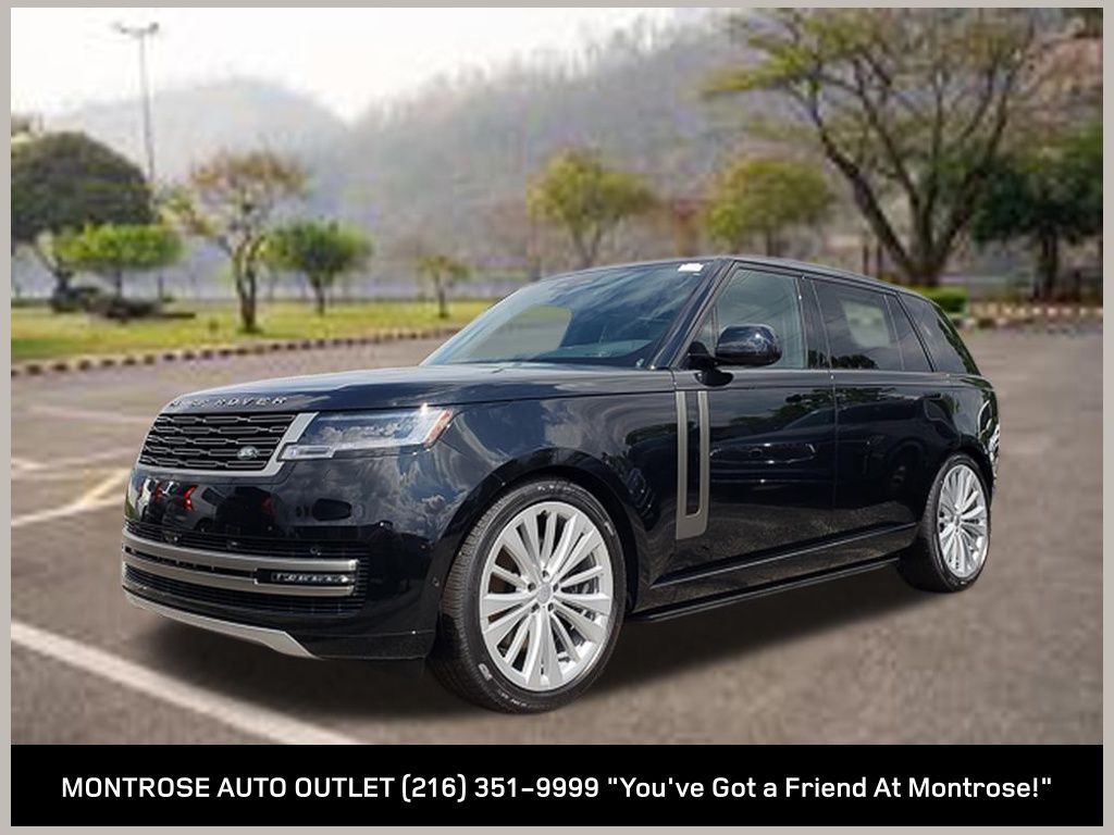 2025 Land Rover Range Rover SE's photo