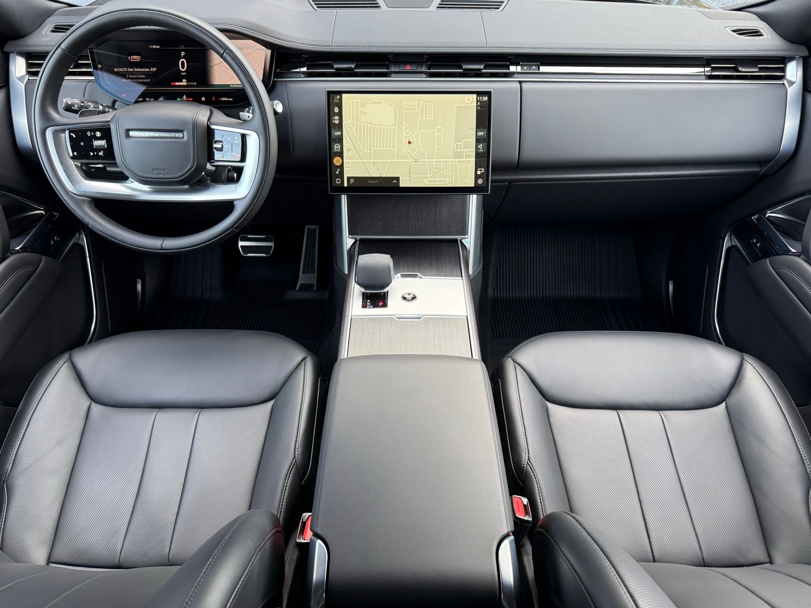 2026 Land Rover Range Rover SE - Photo 23