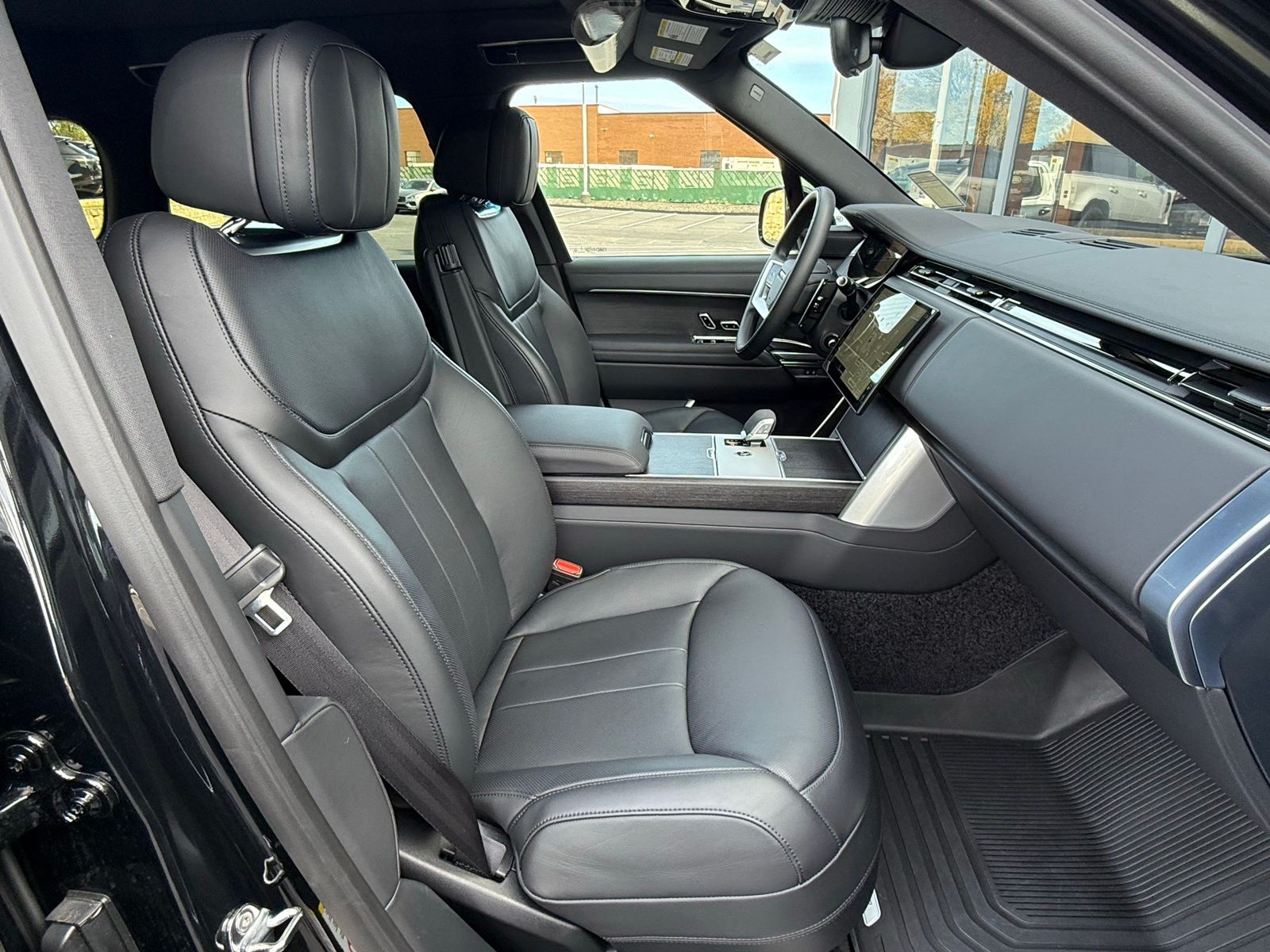 2026 Land Rover Range Rover SE - Photo 21