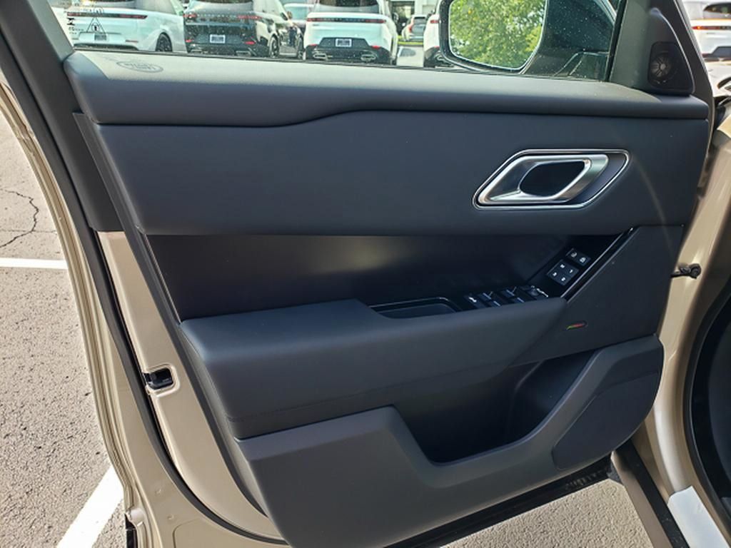 2026 Land Rover Range Rover Velar Dynamic SE - Photo 7