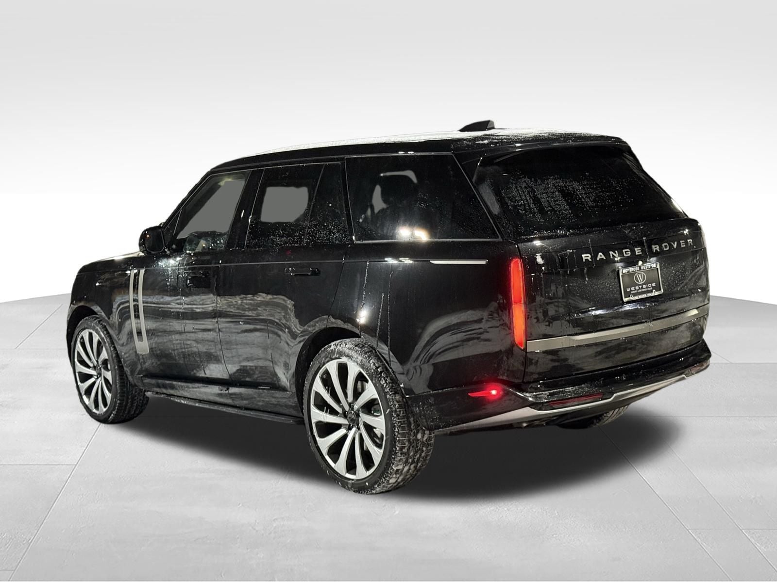 2026 Land Rover Range Rover SE - Photo 3
