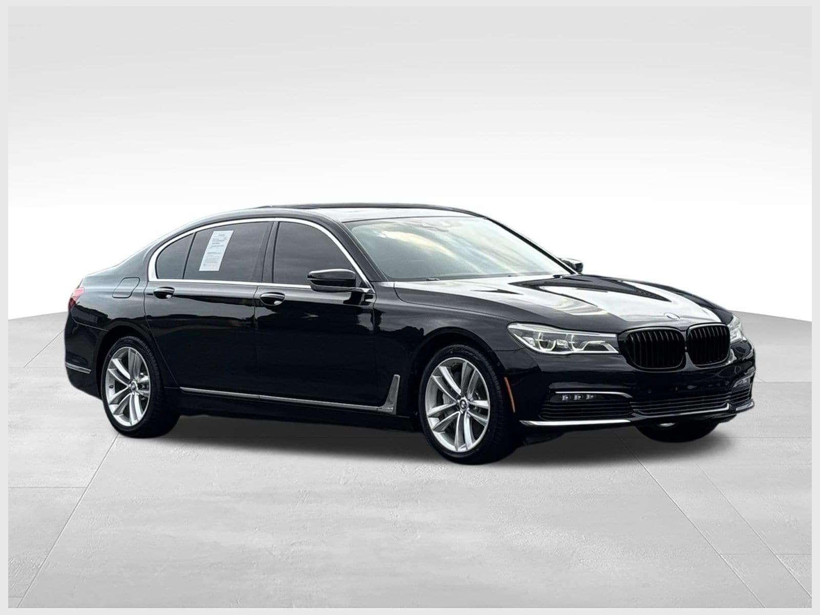 2016 BMW 750i