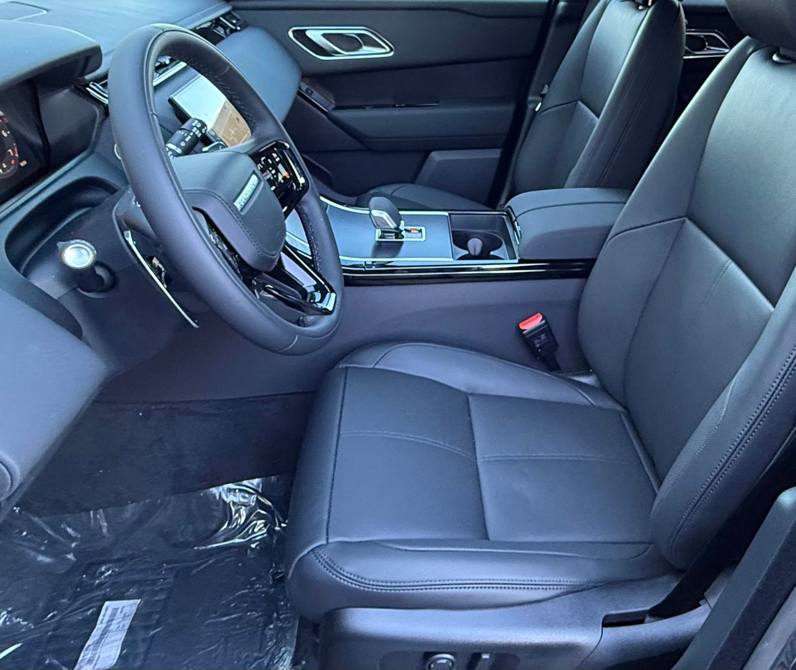 2026 Land Rover Range Rover Velar Dynamic SE - Photo 15
