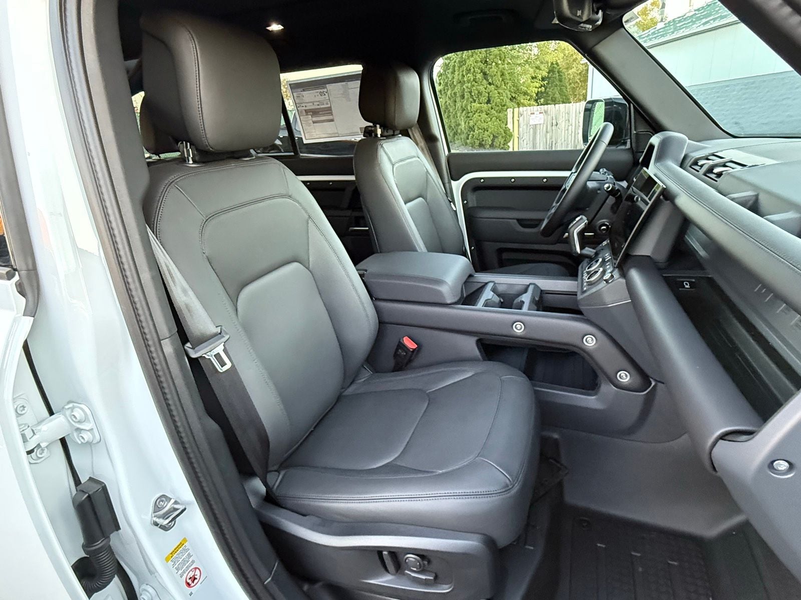 2026 Land Rover Defender S - Photo 20