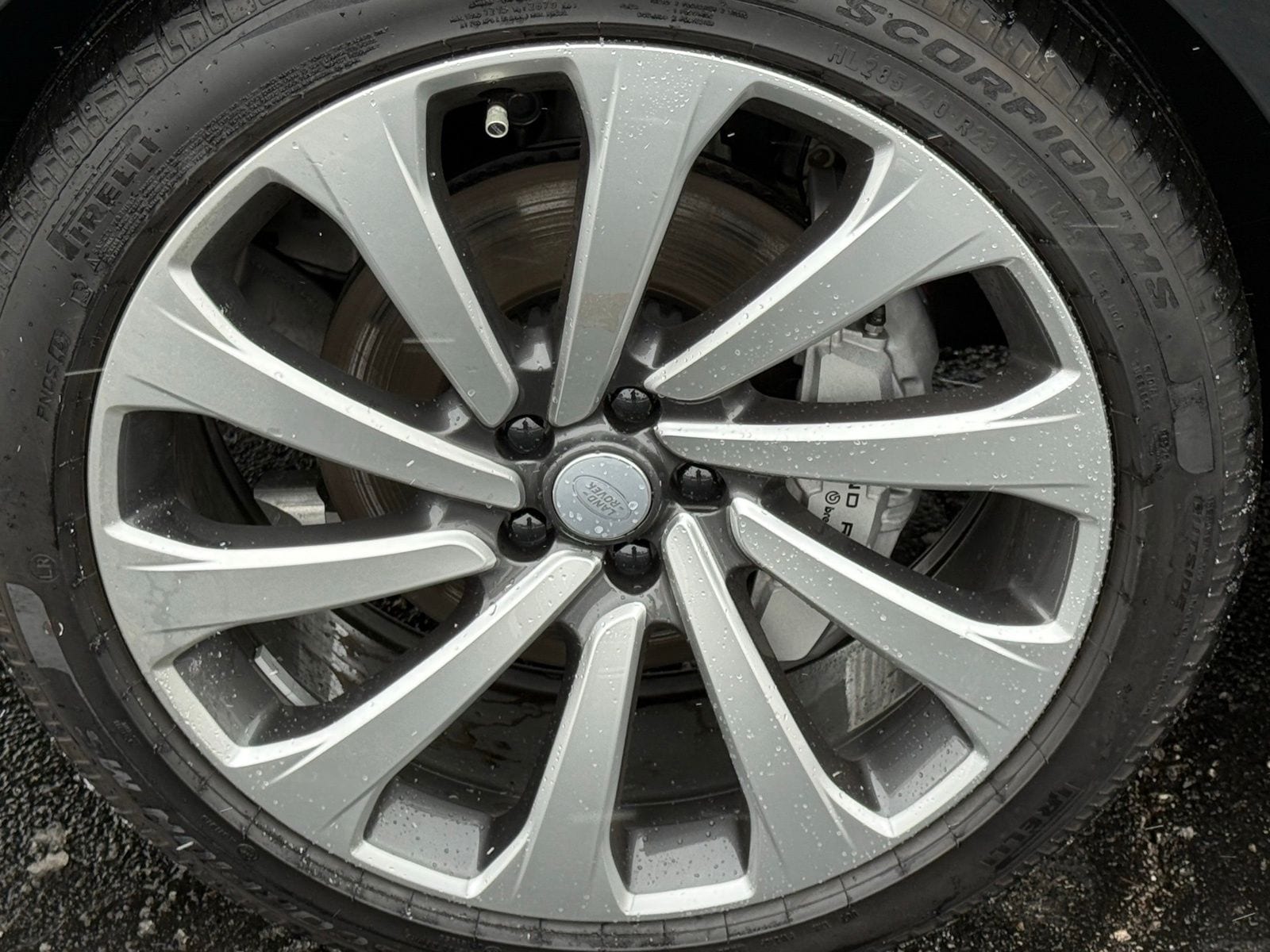 2025 Land Rover Range Rover SE - Photo 13