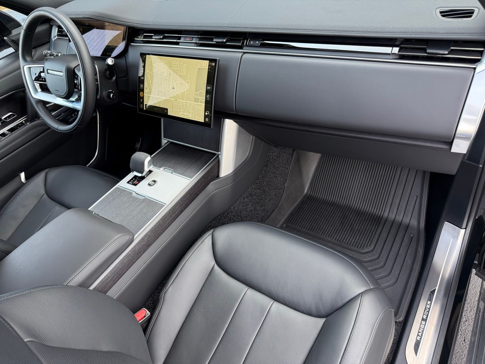 2026 Land Rover Range Rover SE - Photo 20