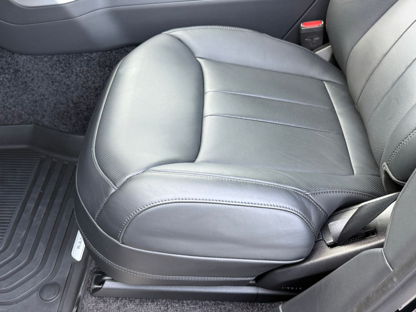 2026 Land Rover Range Rover SE - Photo 38