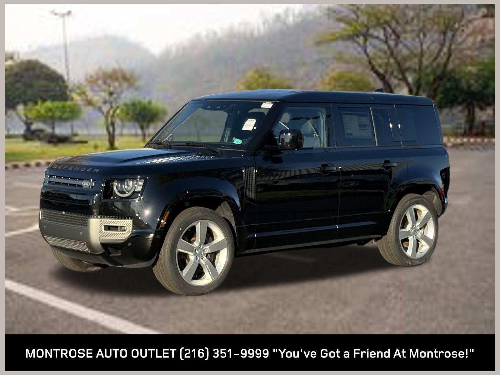 2025 Land Rover Defender X-Dynamic SE's photo