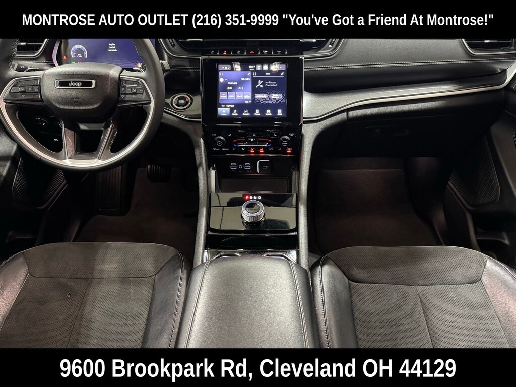 Used 2023 Jeep Grand Cherokee Laredo SUV