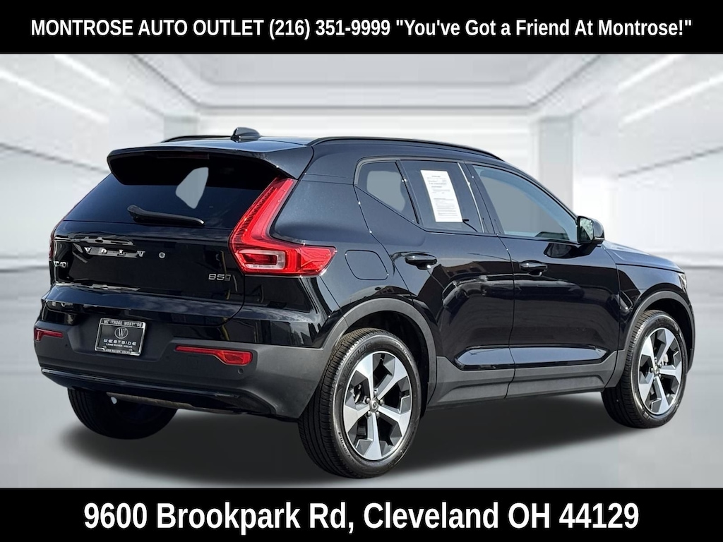Used 2023 Volvo XC40 B5 AWD Plus Dark SUV