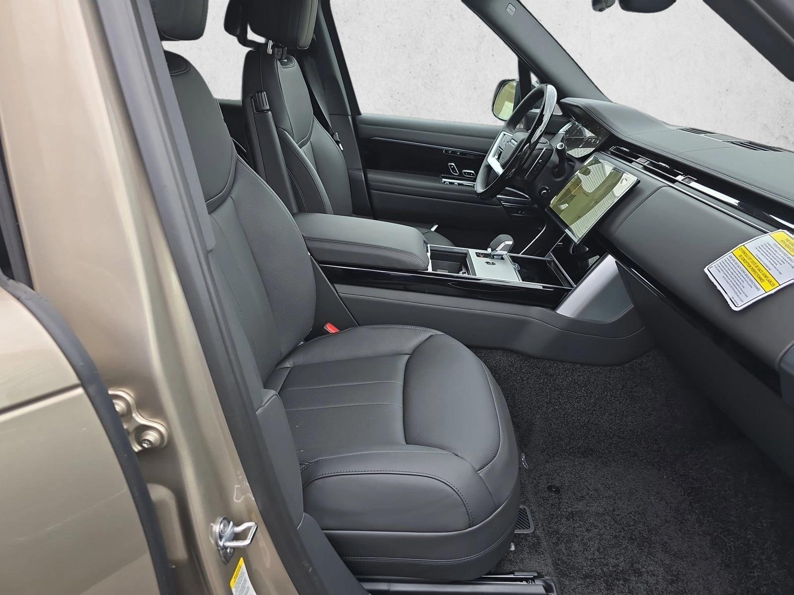 2026 Land Rover Range Rover SE - Photo 10