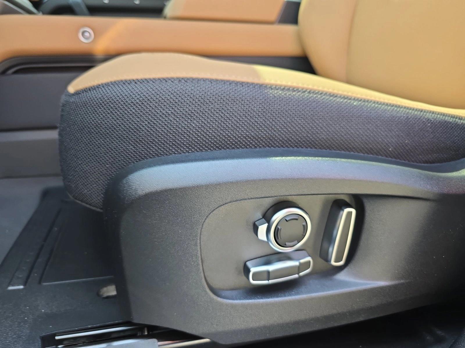 2026 Land Rover Defender V8 - Photo 29
