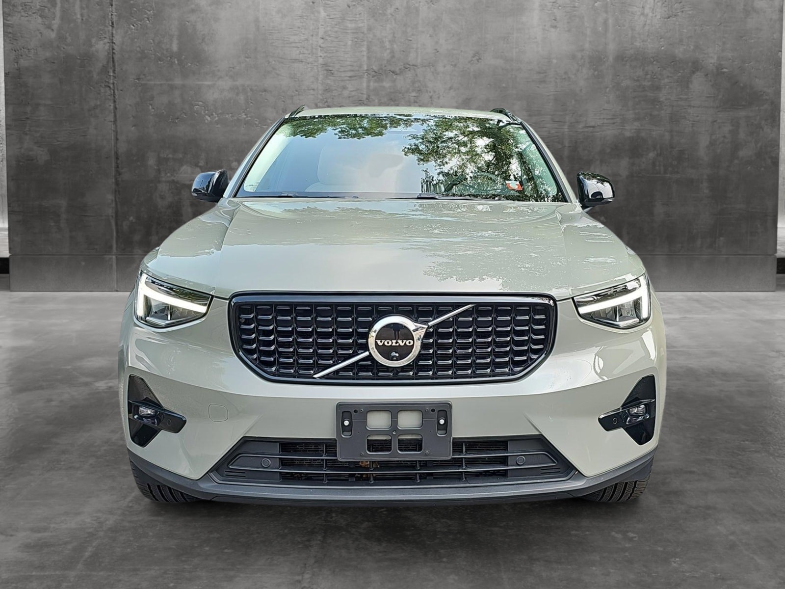 Used 2023 Volvo XC40 Plus with VIN YV4L12UW0P2925300 for sale in Elmsford, NY