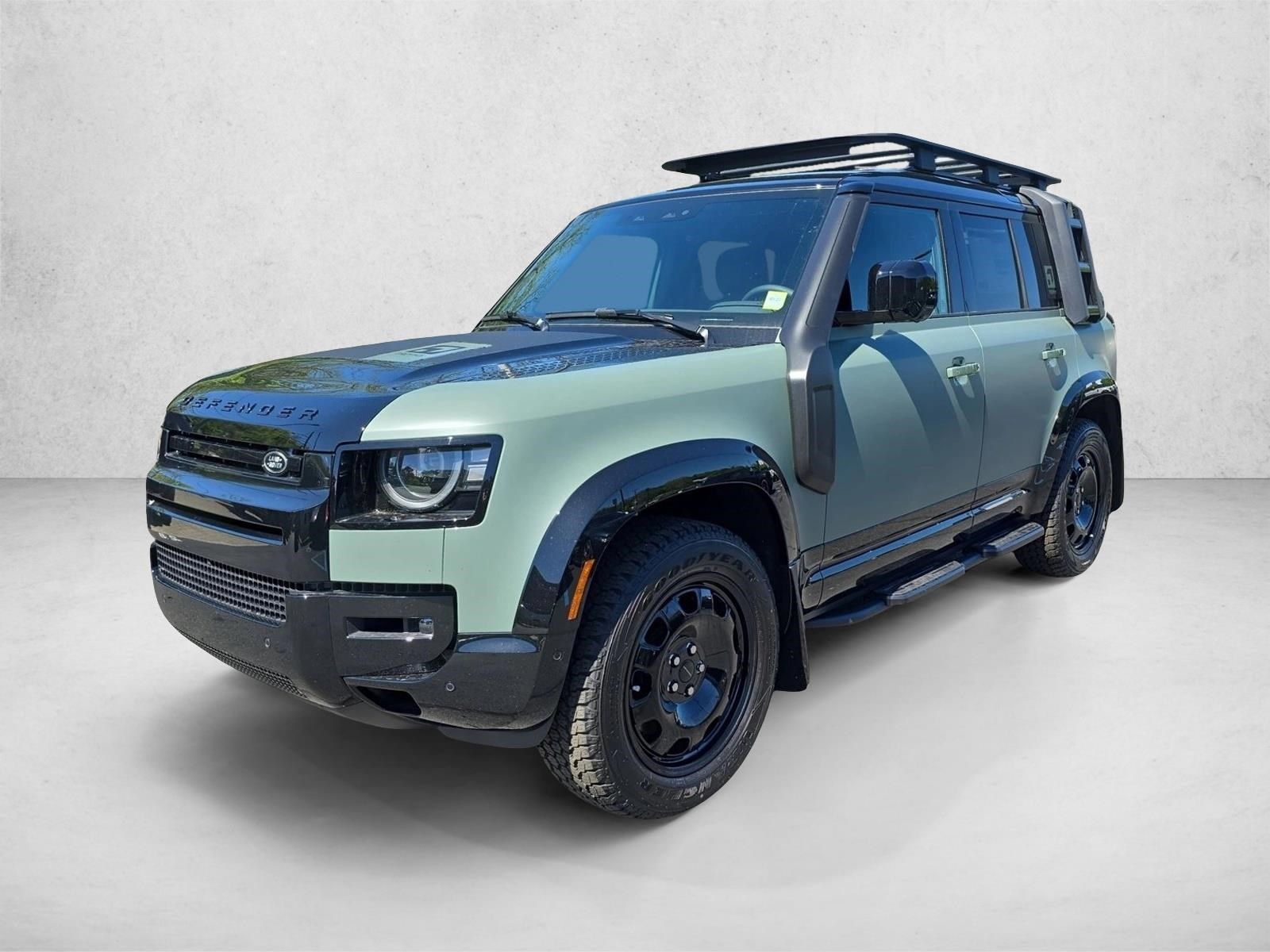 2026 Land Rover Defender 110 Trophy Edition - Keswick P400's photo