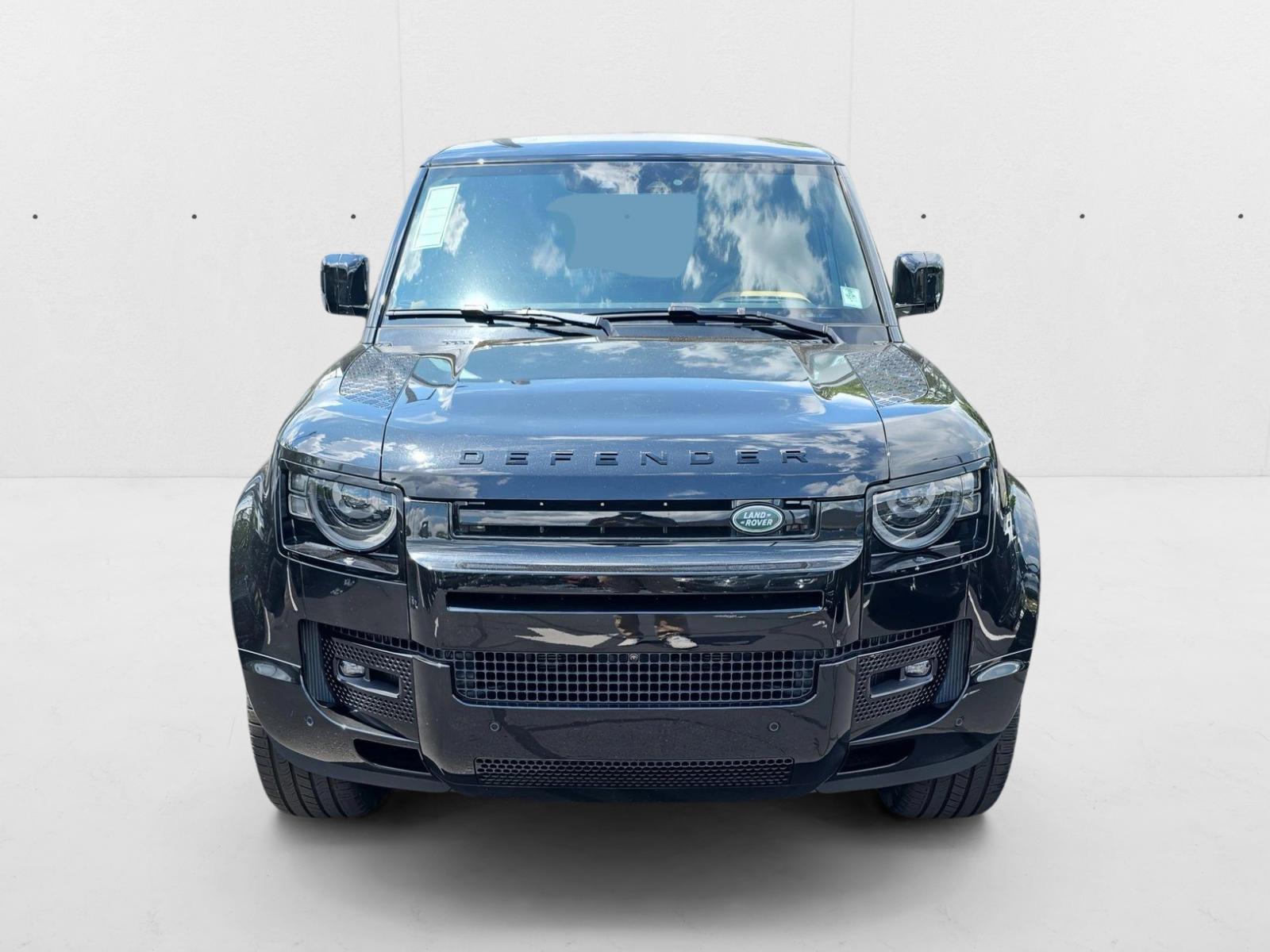 2025 Land Rover Defender 110 X-Dynamic SE photo 2