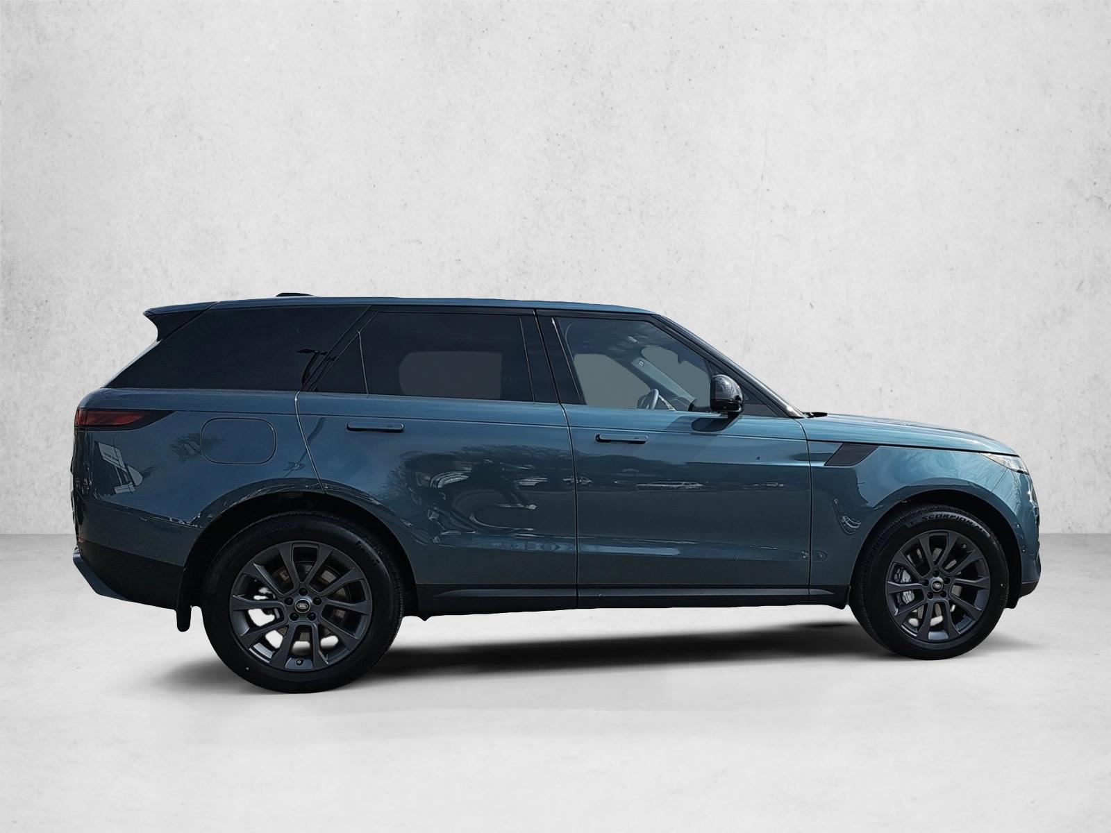 2025 Land Rover Range Rover Sport P360 S photo 3