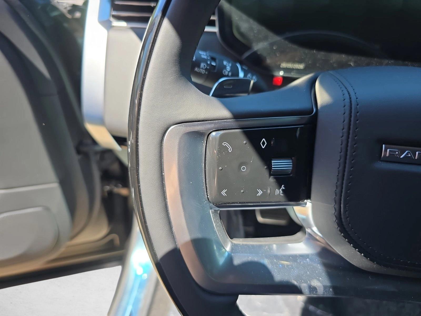 2026 Land Rover Range Rover SE - Photo 17