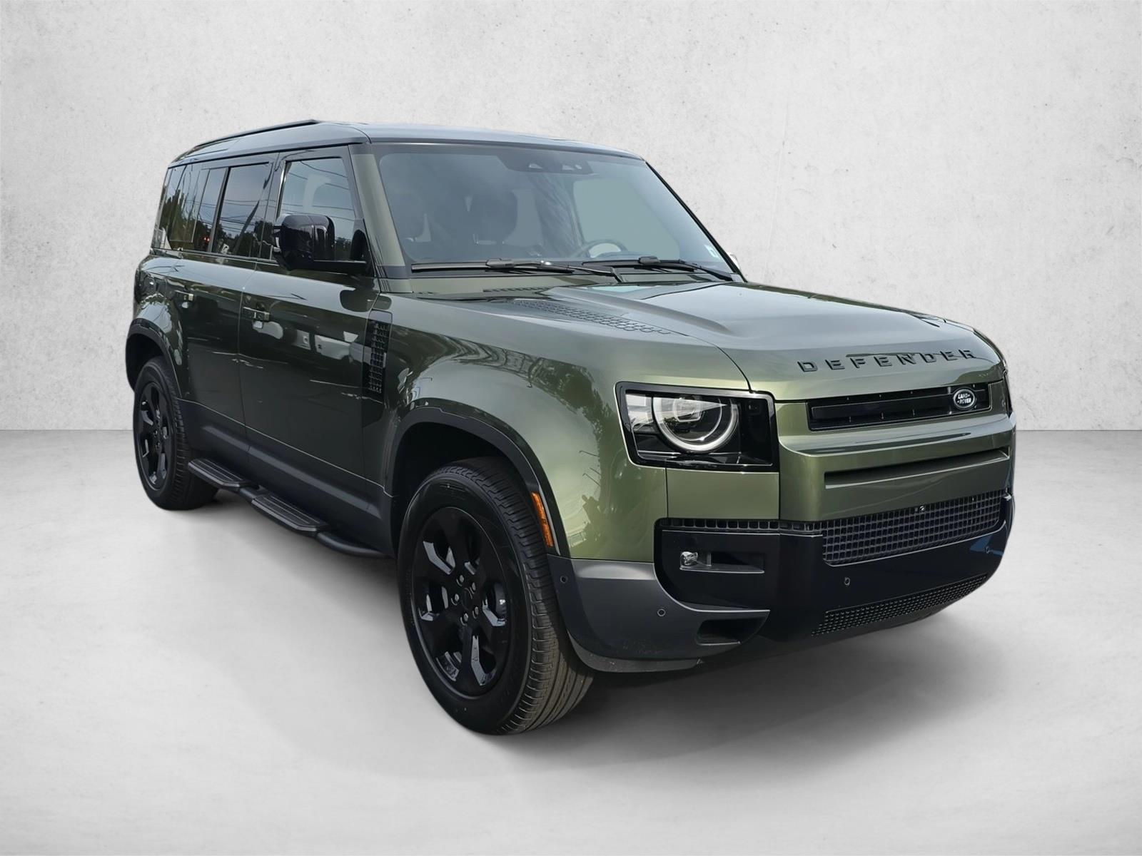 2026 Land Rover Defender 110 S photo 3