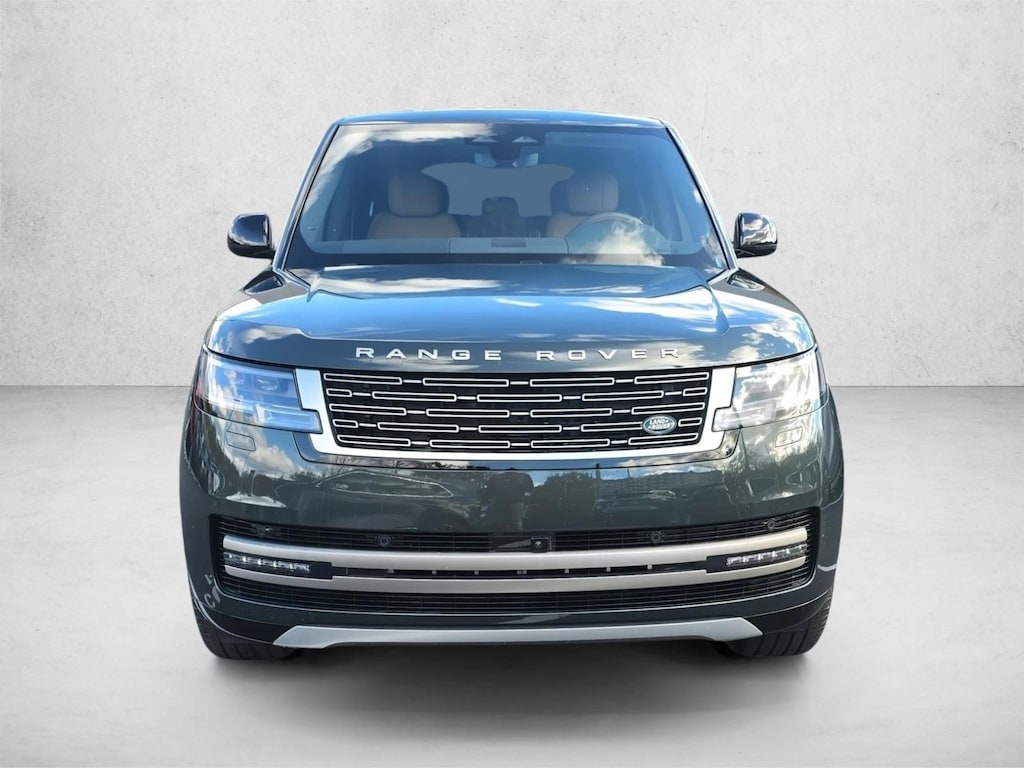 New 2025 Land Rover Range Rover SE LWB 7-Seat SUV