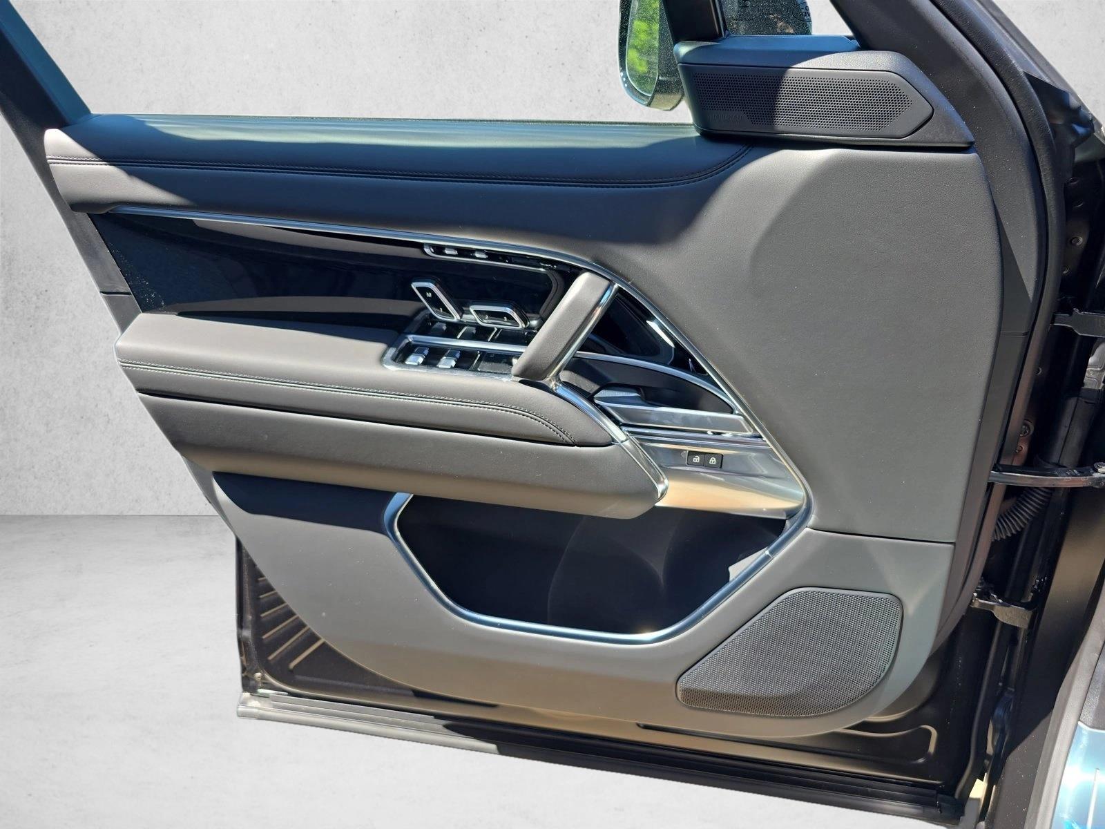 2026 Land Rover Range Rover SE - Photo 25