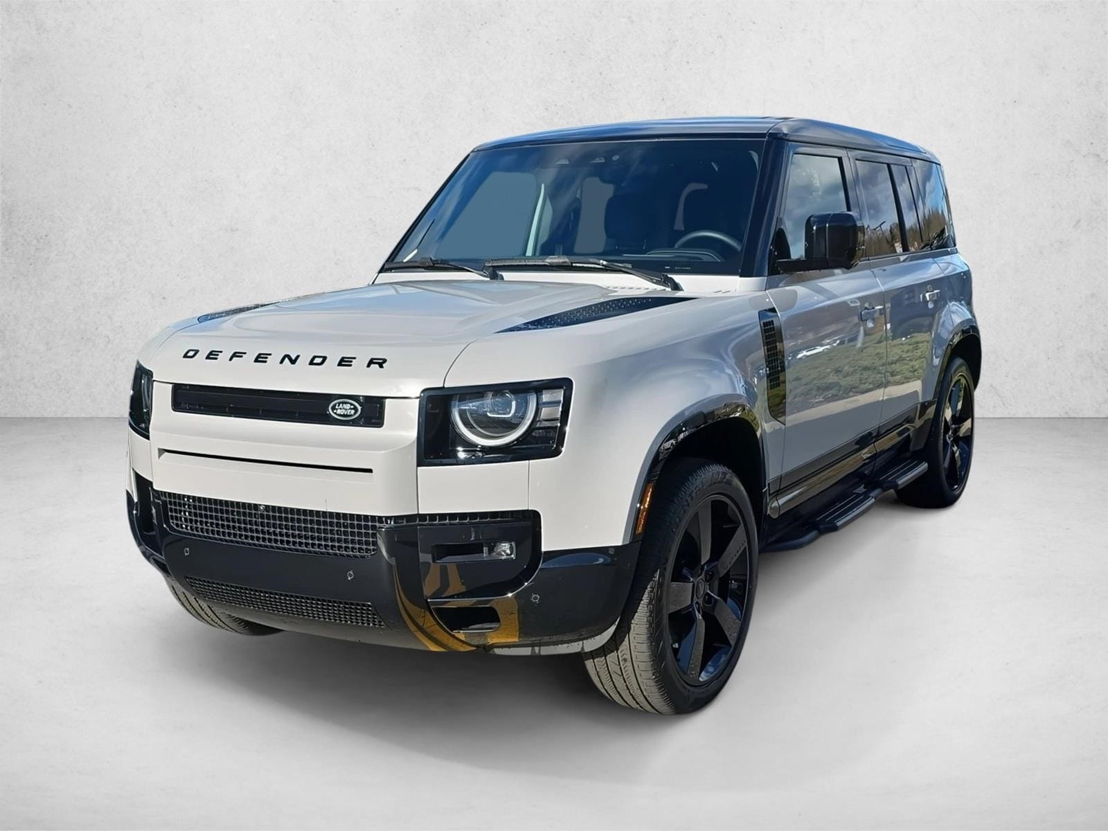2026 Land Rover Defender X-Dynamic SE's photo