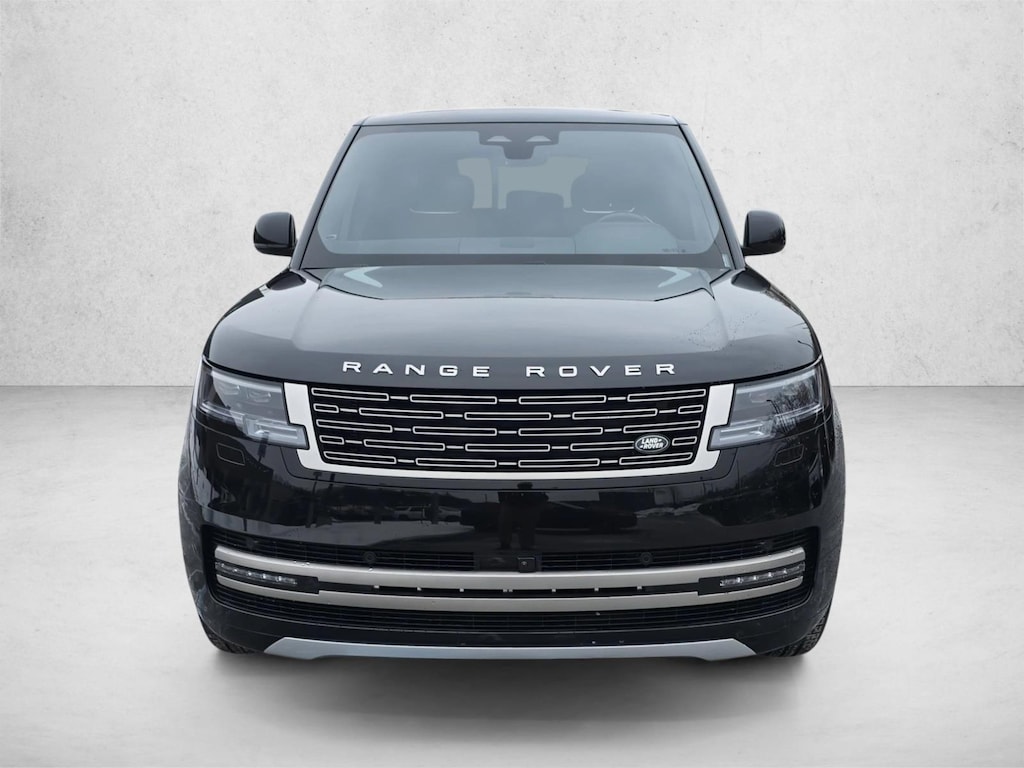 New 2026 Land Rover Range Rover P550e SE SUV