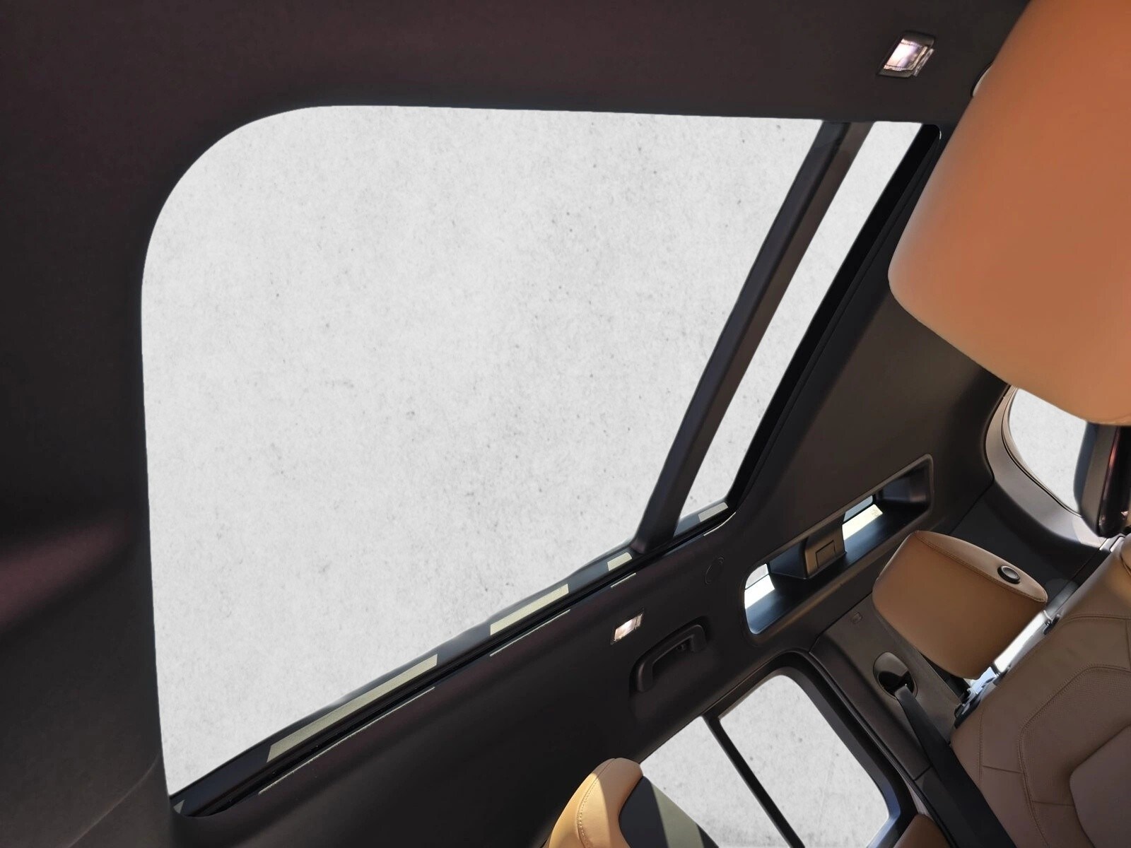 2026 Land Rover Defender S - Photo 28