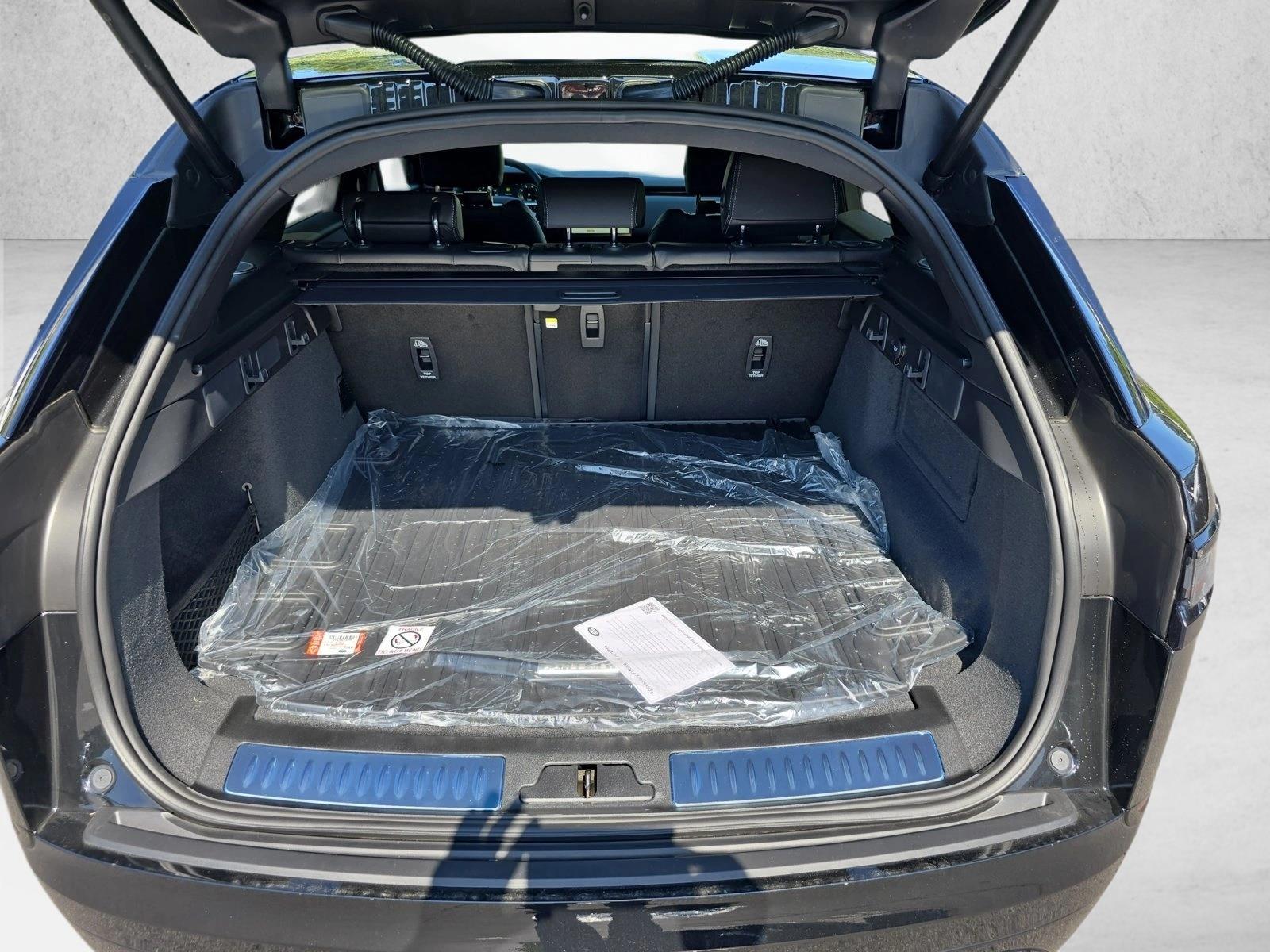 2026 Land Rover Range Rover Velar Belgravia Edition - Photo 12