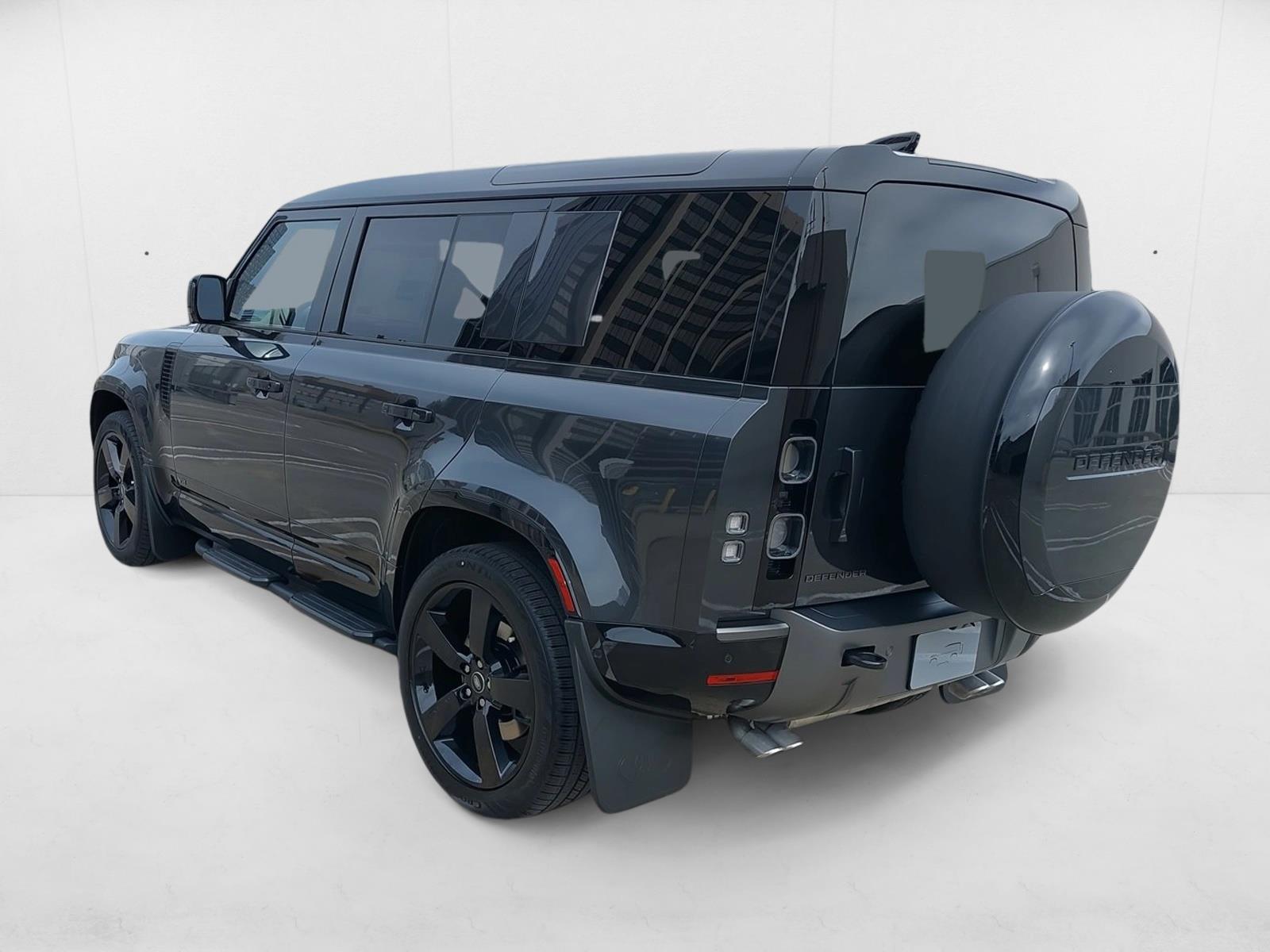 2025 Land Rover Defender V8 photo 4