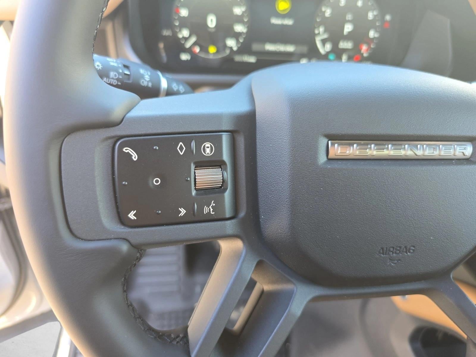 2026 Land Rover Defender S - Photo 17