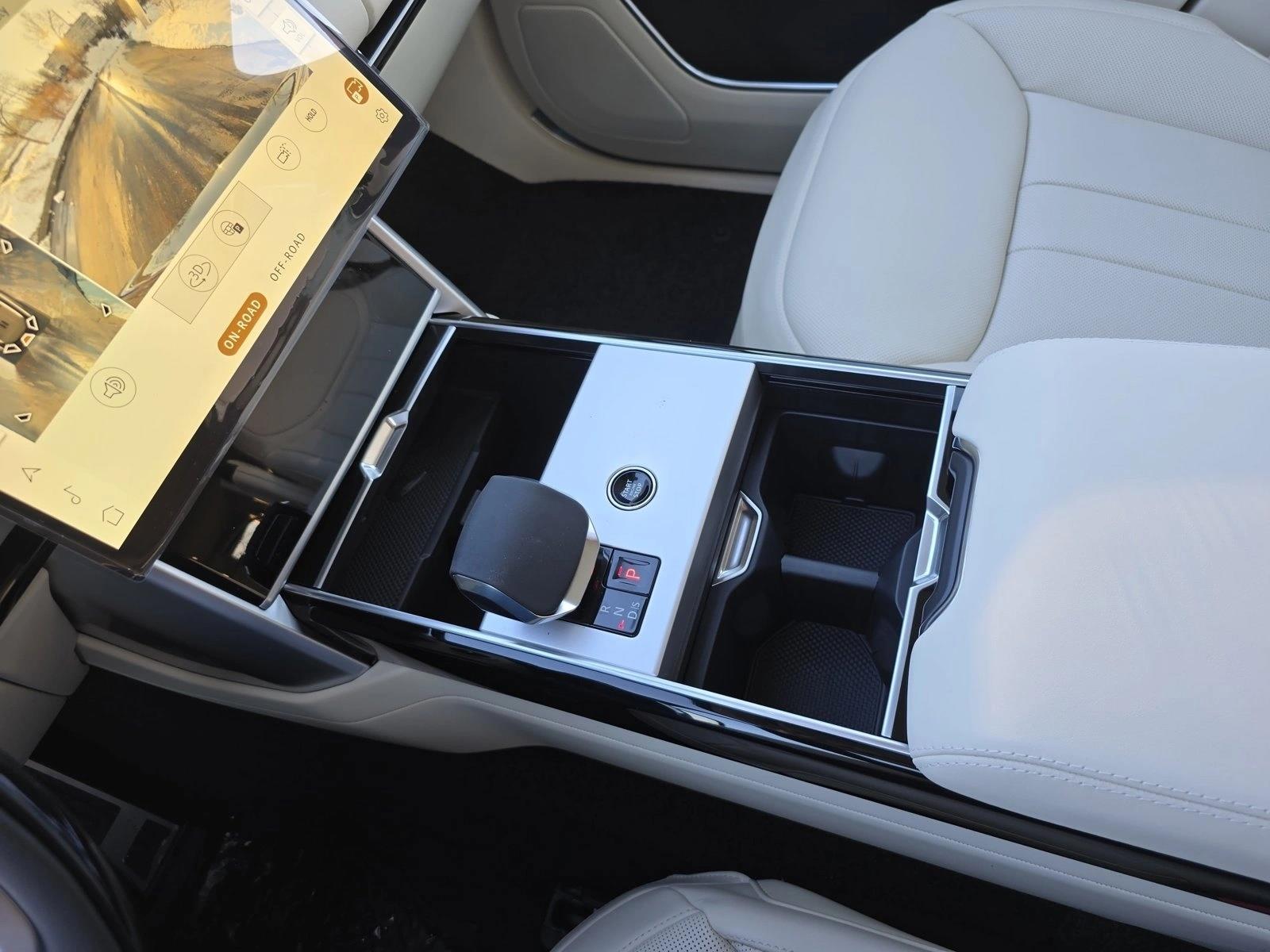 2026 Land Rover Range Rover SE - Photo 23
