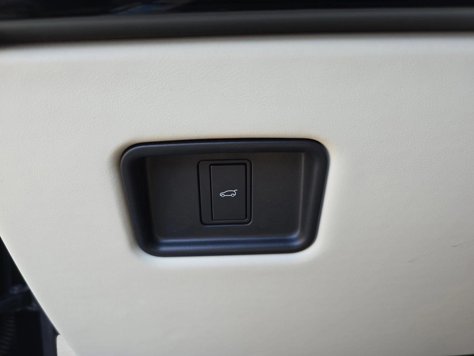 2026 Land Rover Range Rover SE - Photo 24