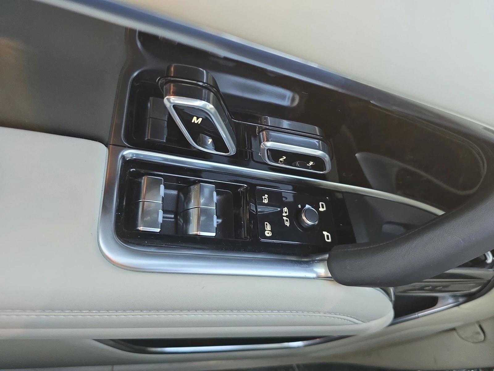 2026 Land Rover Range Rover SE - Photo 26