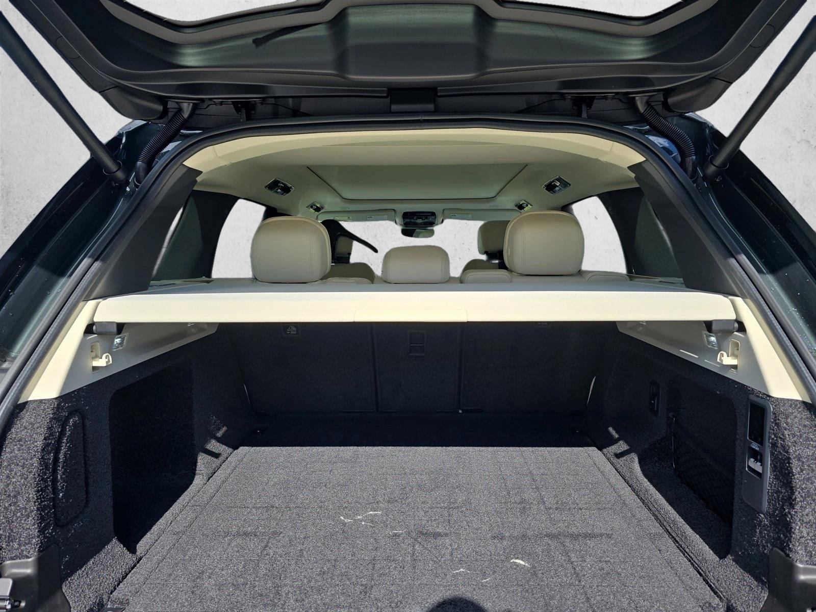 2026 Land Rover Range Rover SE - Photo 12