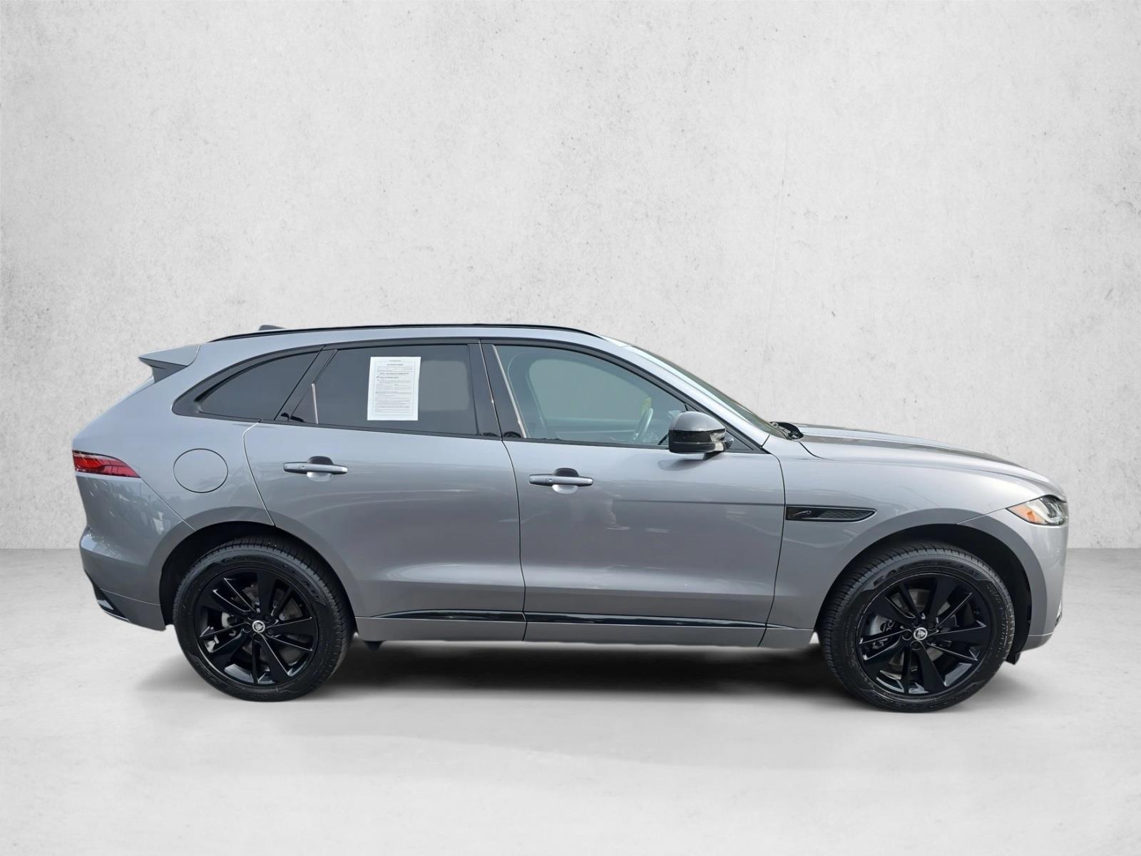 2025 Jaguar F-PACE P250 R-Dynamic S photo 4