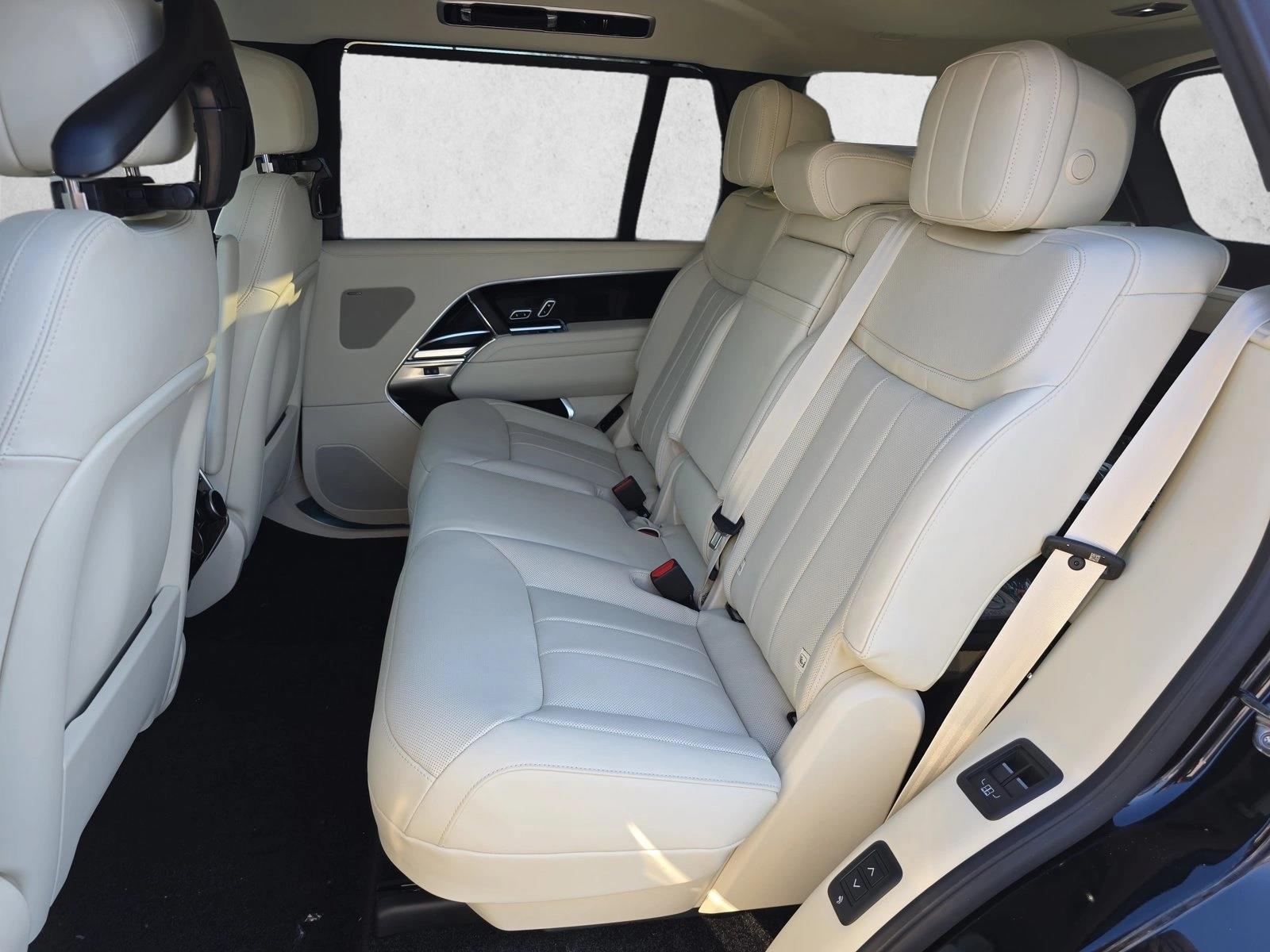2026 Land Rover Range Rover SE - Photo 14