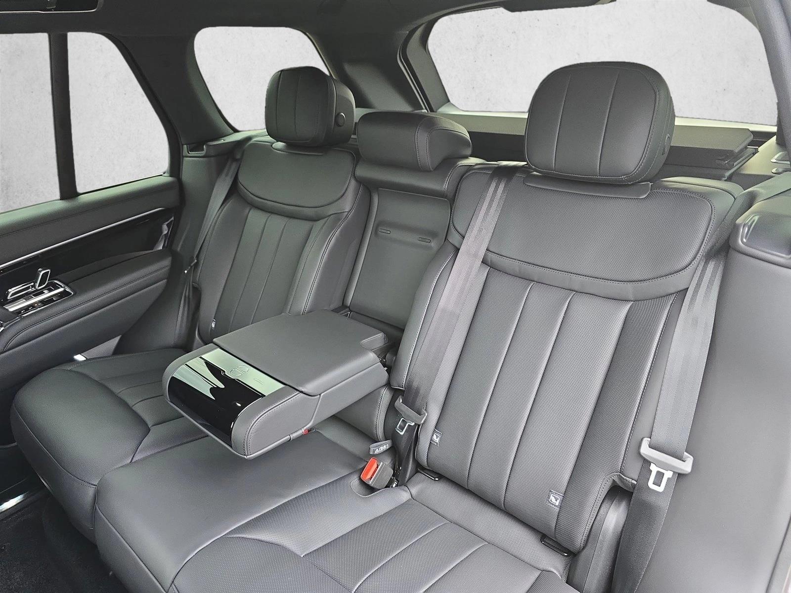 2026 Land Rover Range Rover SE - Photo 14