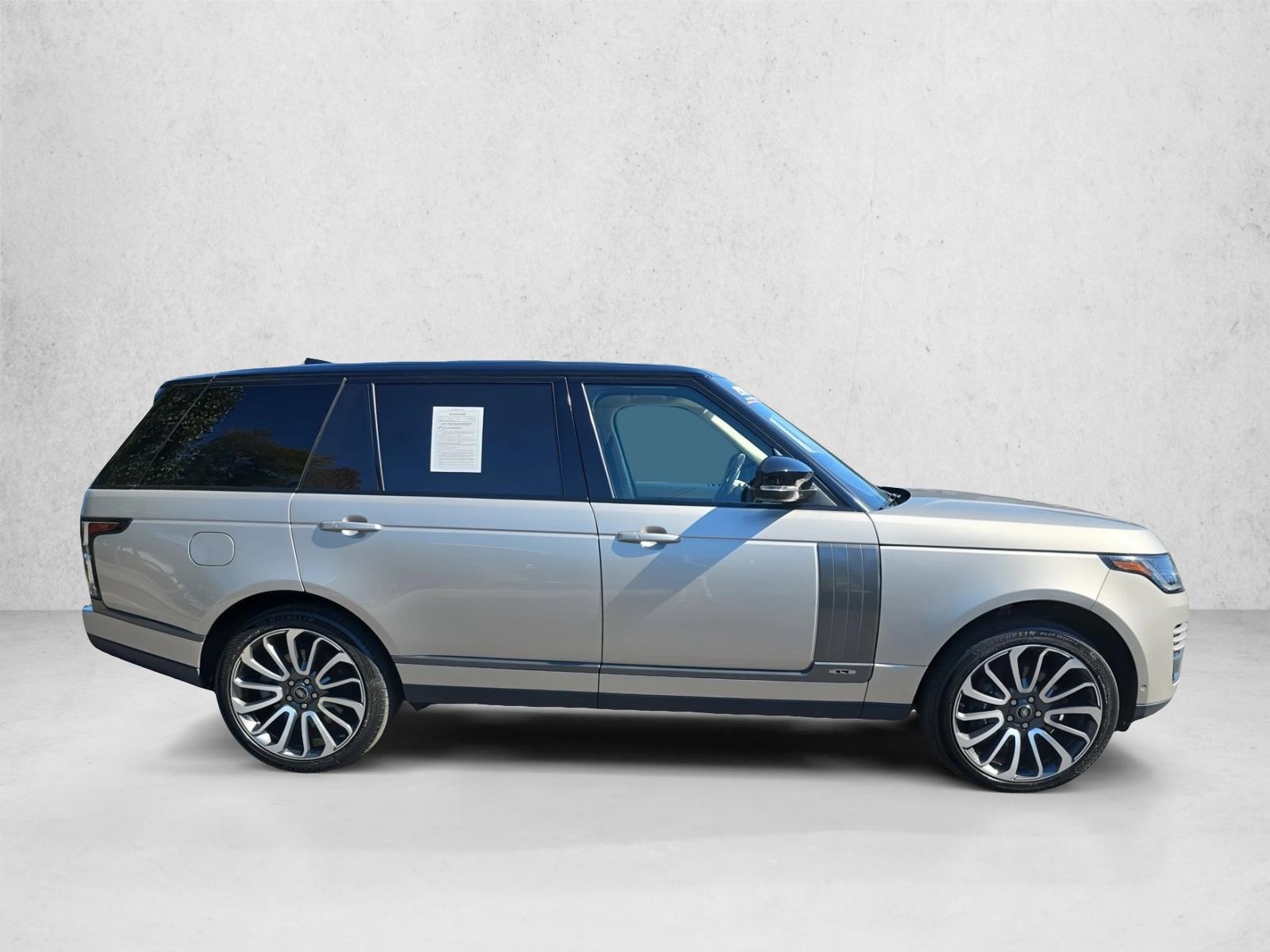2019 Land Rover Range Rover SuperCharged photo 4