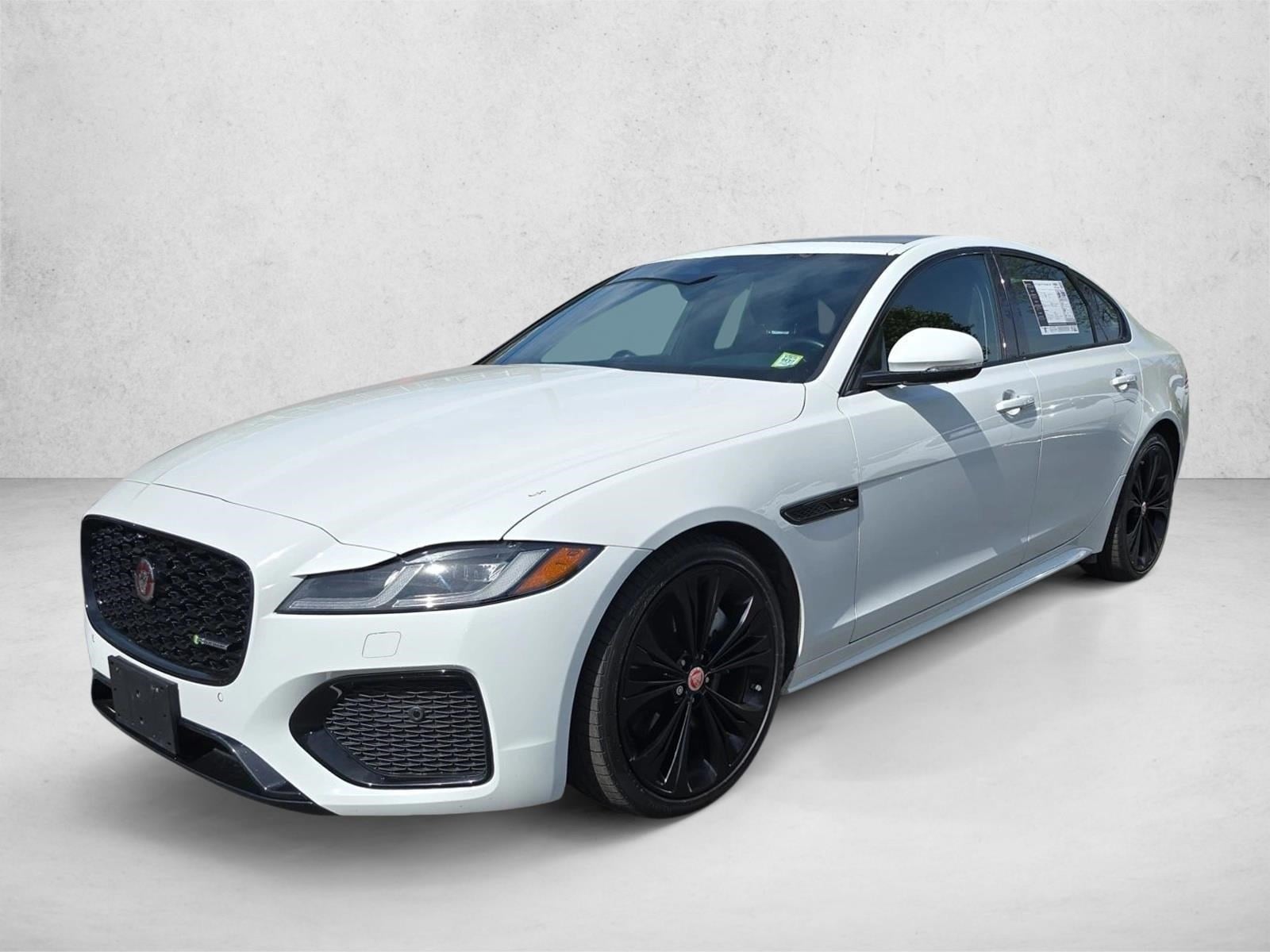 2023 Jaguar XF R-Dynamic SE