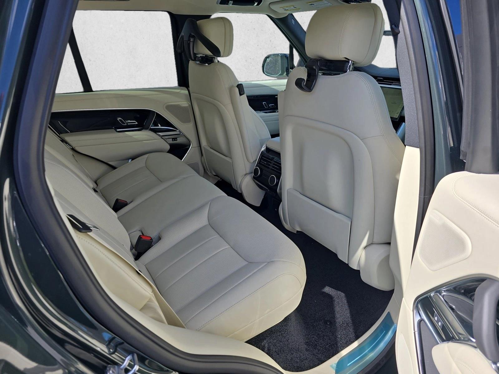 2026 Land Rover Range Rover SE - Photo 11