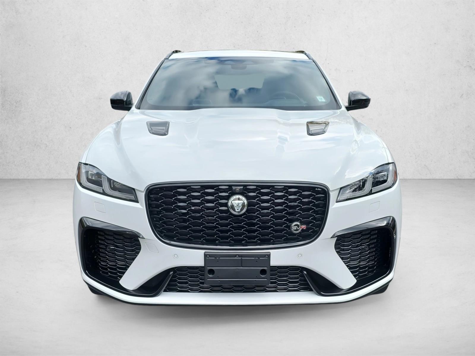 2024 Jaguar F-PACE SVR photo 2