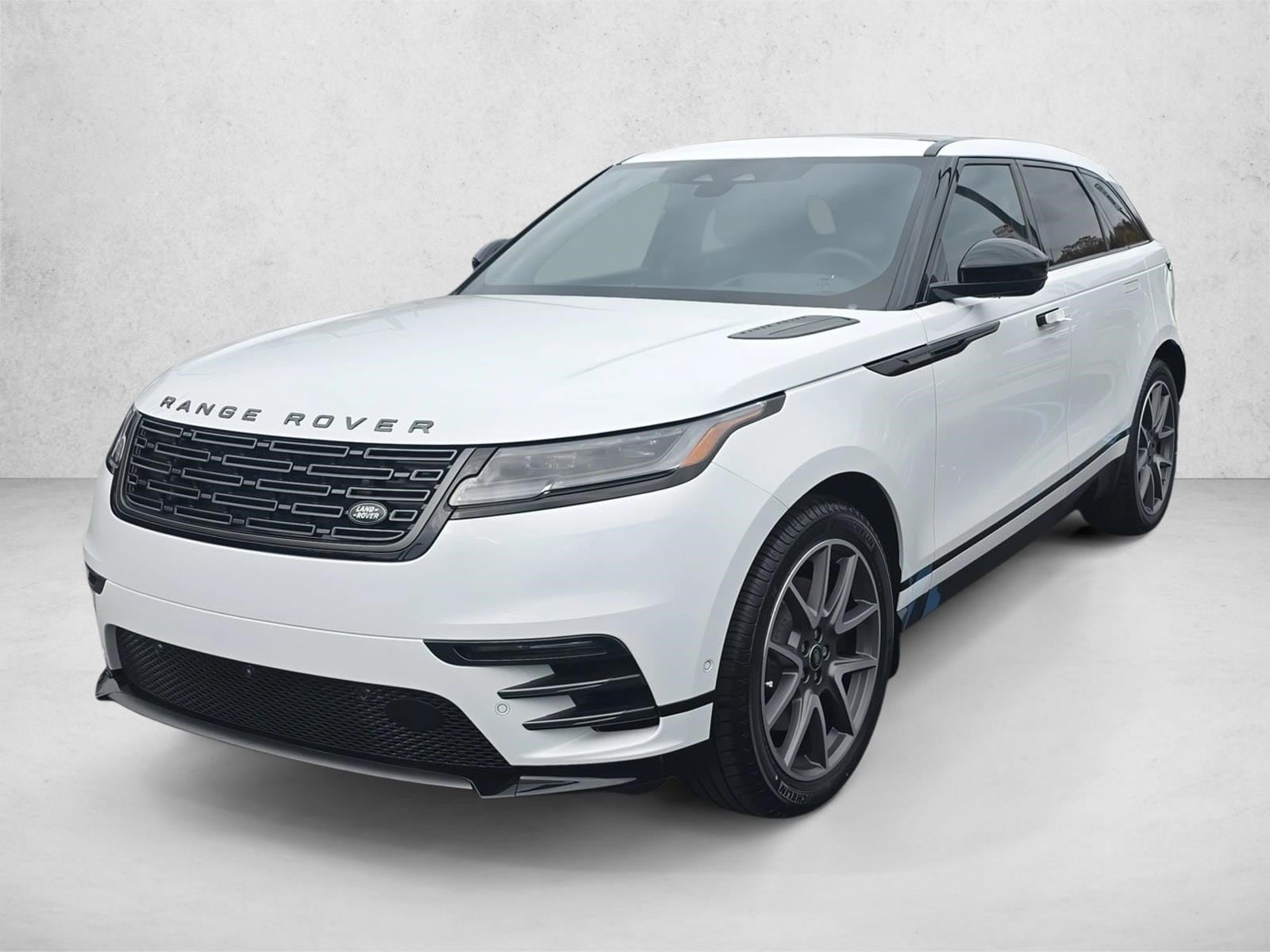 2026 Land Rover Range Rover Velar Dynamic SE's photo