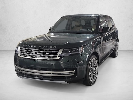2026 Land Rover Range Rover P530 SE SUV