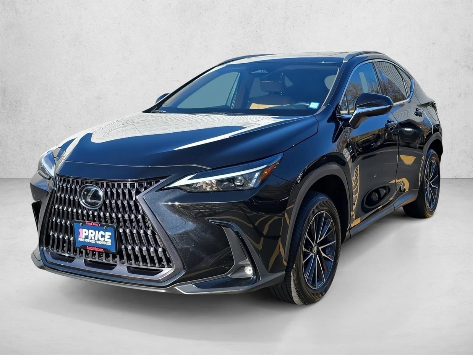 2022 Lexus NX 350's photo