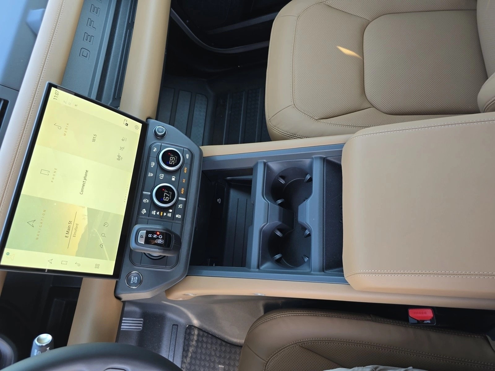 2026 Land Rover Defender S - Photo 24