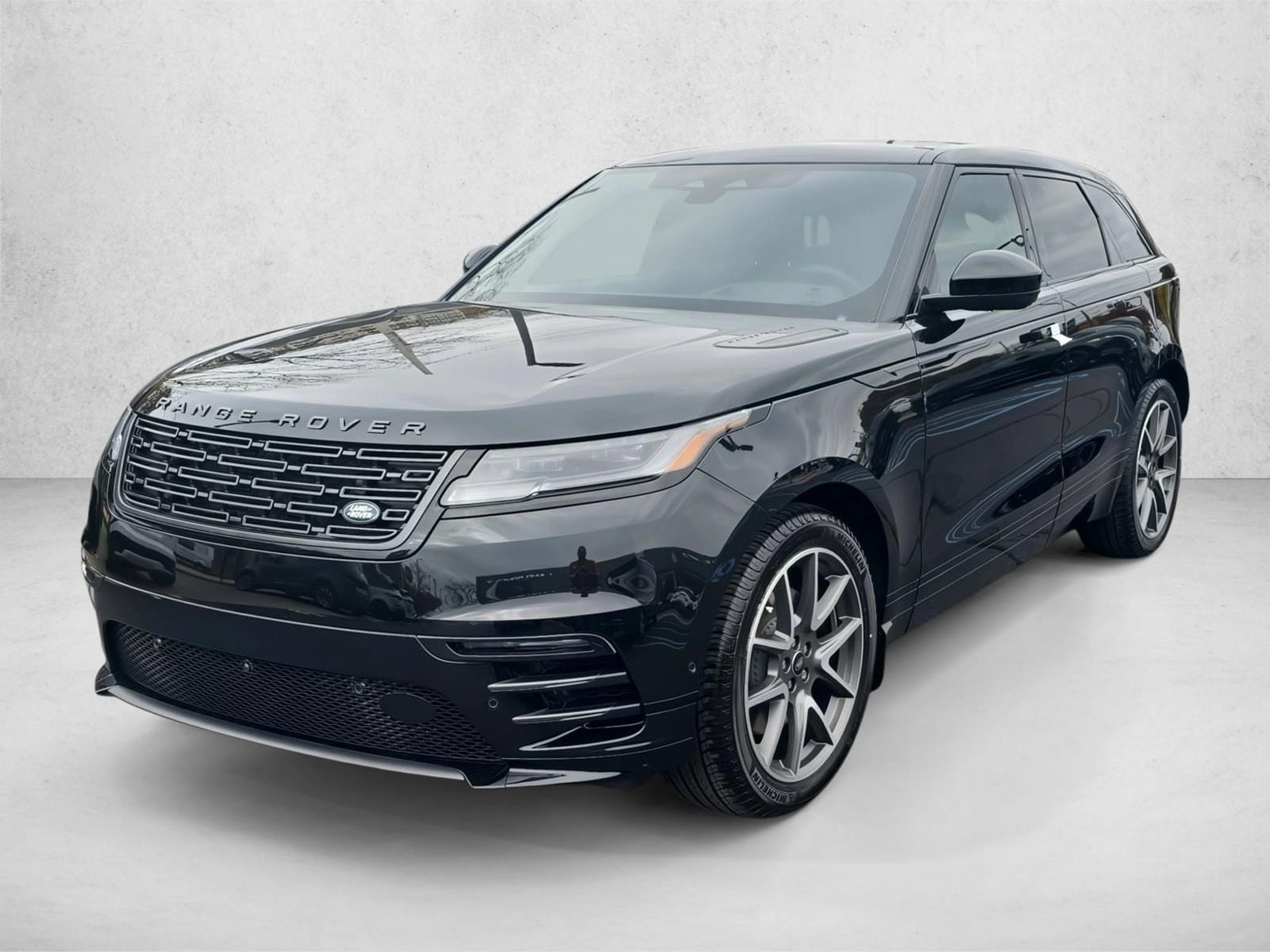 2026 Land Rover Range Rover Velar Dynamic SE's photo