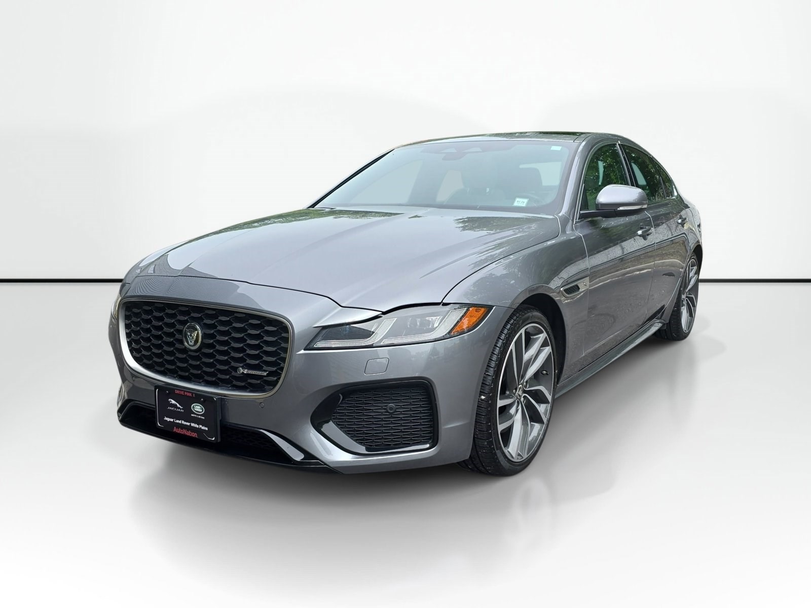 2024 Jaguar XF P300 R-Dynamic SE's photo